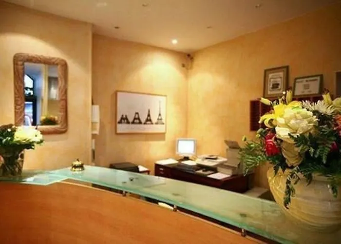 Hotel Kabanel By Happyculture 3*